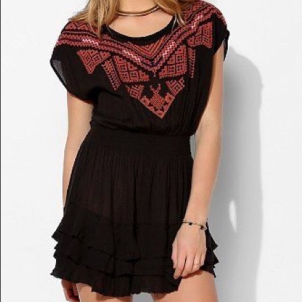 URBAN OUTFITTERS || aztec dress